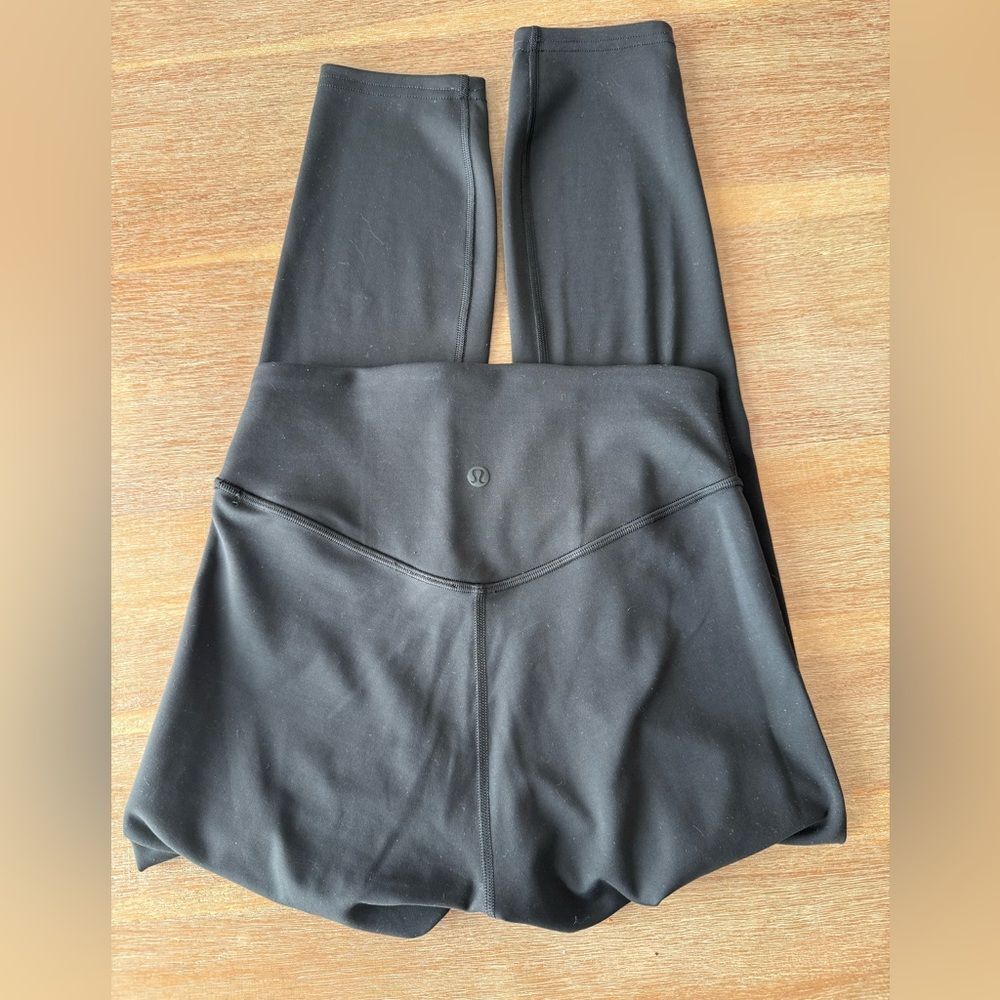 Lululemon Black Leggings Square Dot and Black Gummy Logo Size 4 / 23.5” Inseam